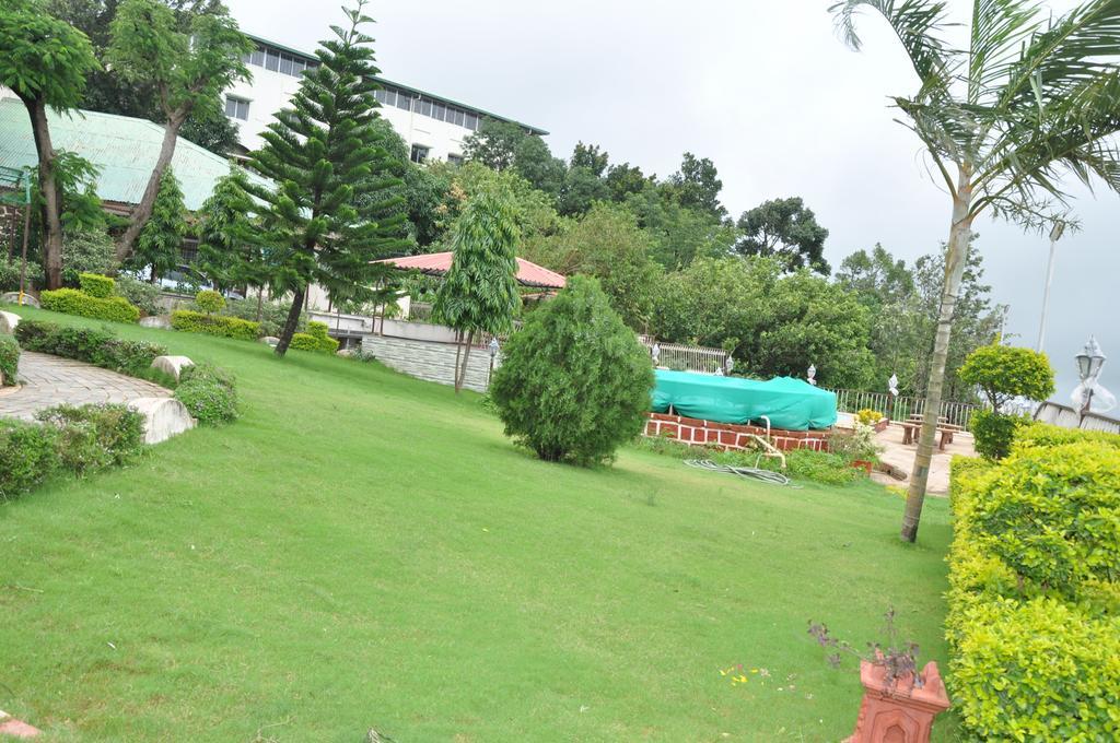 Raval Bunglow Hotel พันช์กานี ภายนอก รูปภาพ
